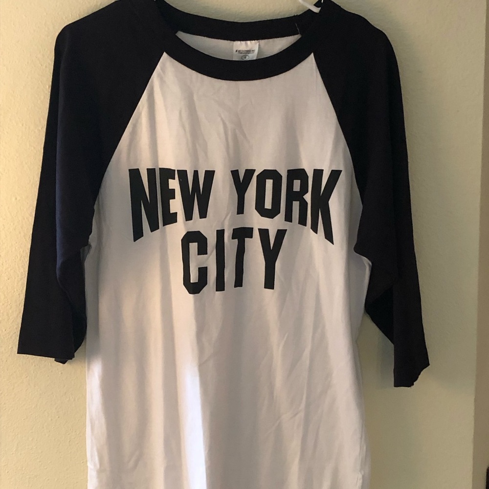T Shirt, New York, black and white